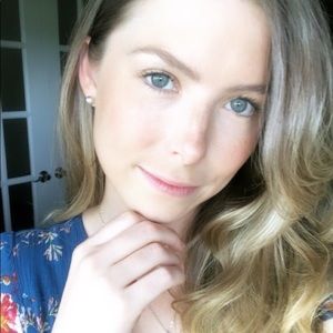 Meet your Posher, Lena